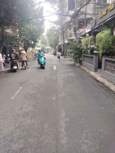 Bán nhà hẻm xe hơi tránh nhau p12,tb dt 5x19m nhà c4,kh mua xây mới