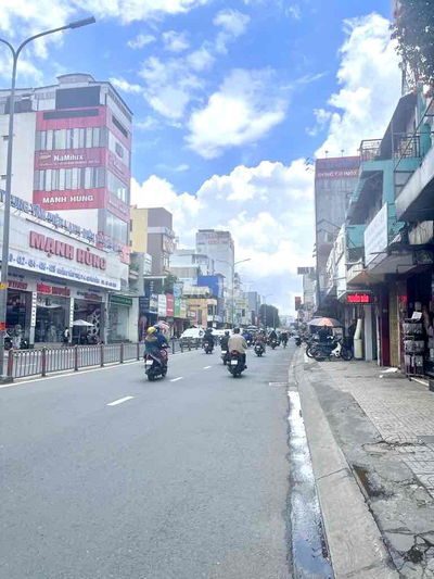 GIẢM SỐC GẦN 1 TỶ – NHÀ 2 MẶT HẺM XE HƠI HOÀNG VĂN THỤ – KHU VIP