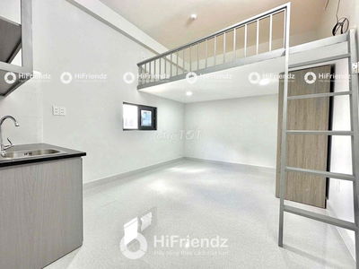 PHÒNG GÁC CAO 1M8 CÓ BAN CÔNG FULL NỘI THẤT GẦN NGÃ TƯ BỐN XÃ