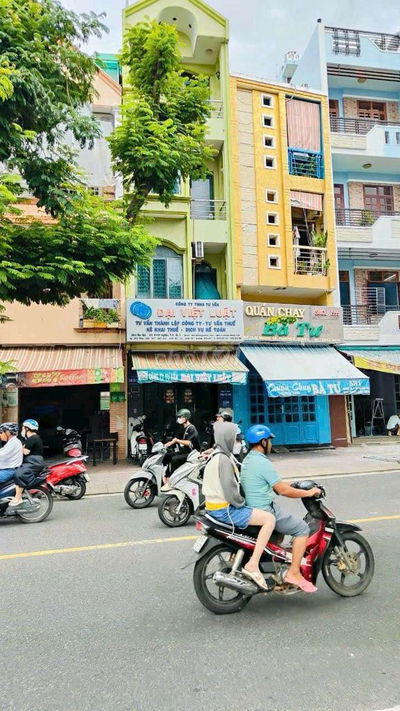 Chính chủ bán nhà 2 mặt tiền Hoàng Sa trước sau 4 tầng