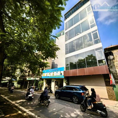 CHO THUÊ TOÀ NHÀ MP TRẦN ĐẠI NGHĨA 120M 7 TẦNG THANG MÁY 20TR/thang/tầng SPA VP ĐỀU HỢP LÝ