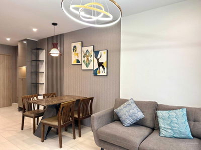 Chủ nhà gửi bán gấp căn hộ góc 3PN Vinhomes Grand Park giá chỉ 3,1 tỷ