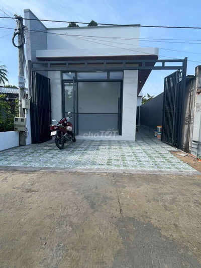 NHÀ MỚI 100% CÁCH KCN BÌNH MINH 5 PHÚT- CẦN THƠ 10 PHÚT
