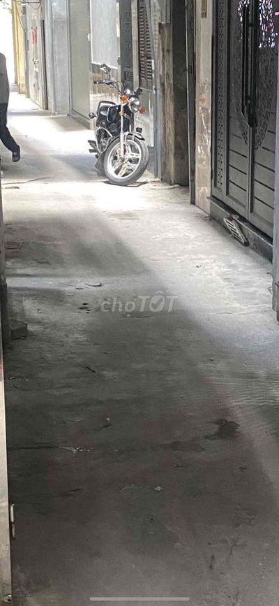 Bán Nhà Ngõ Phố Khâm Thiên( có thể bán 1/2)