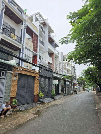 TT Quận 7,LÂM VĂN BỀN, DÒNG TIỀN 10TR ,PHÙ HỢP XD Ở VÀ CHDV CHỈ 7 TỶ