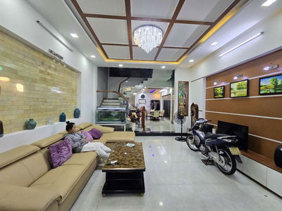 Cho thuê nhà mặt tiền Nguyễn Thị Định