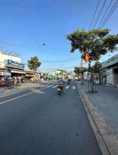CẦN BÁN GẤP LÔ ĐẤT VỊ TRÍ ĐẸP
