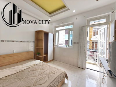 Căn hộ có ban công đường Bùi Minh Trực, Quận 8 giá chỉ 5 triệu/tháng