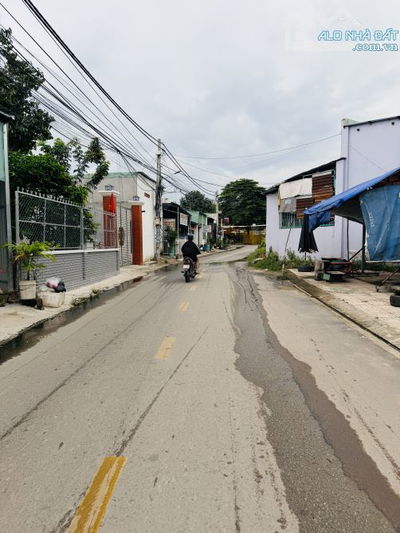 CHO THUÊ NHÀ GẦN CHỢ HOÁ AN PHƯỜNG BIÊN HOÀ. DT: 152M2. GIÁ: 10TR/ THÁNG