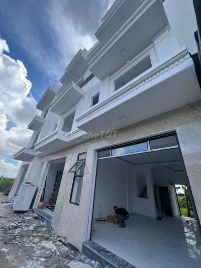 Chính chủ gửi bán căn nhà 3 tầng tại kp chợ Hương - Hưng Đạo - Hải Phò