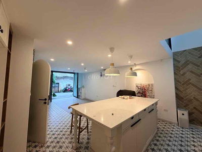 BÁN NHÀ 6 TẦNG THANG MÁY – DƯƠNG QUẢNG HÀM, CẦU GIẤY – NHÀ ĐẸP MỚI XÂY