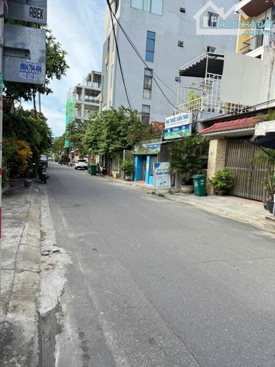 Bán nhà 3 tầng Kiệt ô tô thông duy nhất, từ 356 Hoàng Diệu ra 313 Nguyễn Hoàng