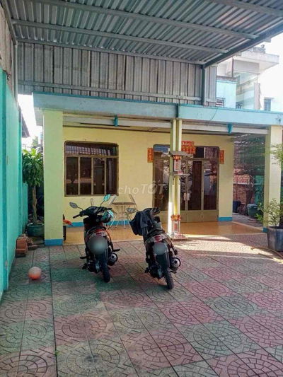 Nhà Mặt tiền Phan Đăng Lưu sát trường học Nguyễn Hiền. 9x50 thổ cư 100