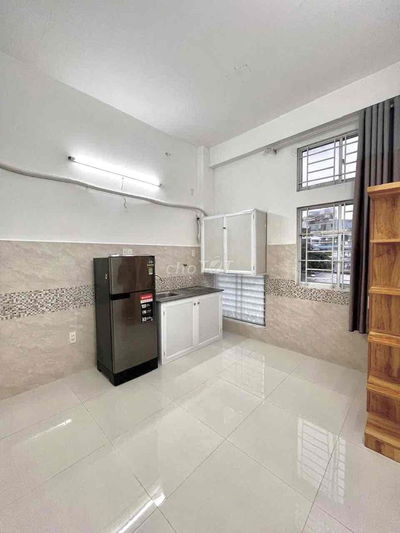 1 Phòng Ngủ Full Nội Thất, 30m2 gần ngay ĐH Giao Thông Vận Tải