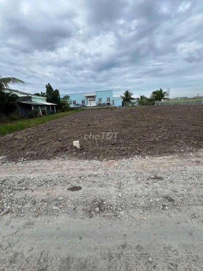 5×35=175mv THỔ CƯ 100% ,ÔTÔ NGAY ĐẤT ,TÂN TRỤ LONG AN