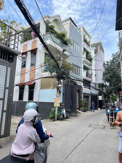 Bán Căn Nhà đường Ô tô tránh nhau Ngay Hẻm 79 QL13 thông Nguyễn Xí