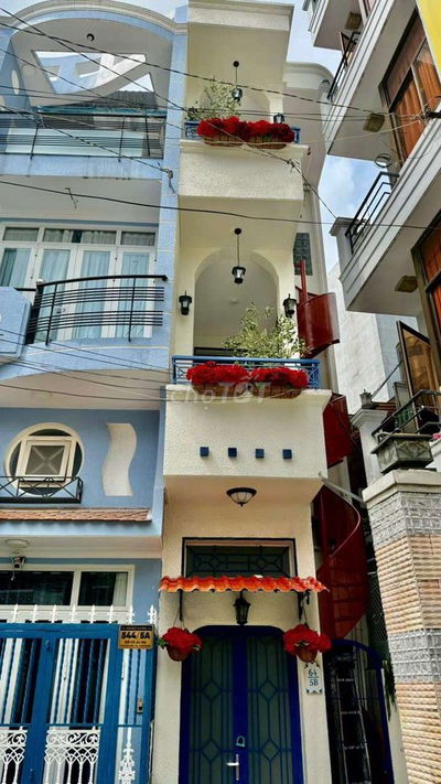 Chính chủ cần bán nhà QUẬN PHÚ NHUẬN