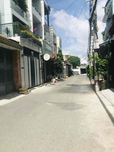 cho thuê nhà mới mặt tiền hẻm 22tr