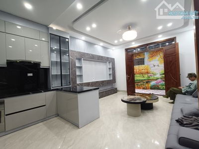 NHÀ 6 TẦNG THANG MÁY GẦN CẦU CHƯƠNG DƯƠNG - ĐẦU TƯ SINH LỜI - DUY NHẤT 1 CĂN.