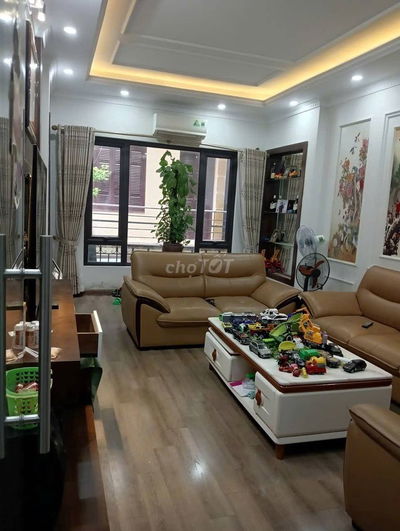 Bán nhà Nguyễn Khánh Toàn, DT60m2, 5 tầng, 8P.ngủ, ngõ thông(14.75 tỷ)