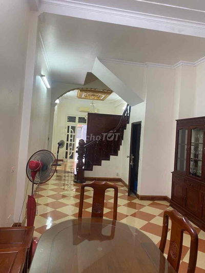 Bán nhà Hoàng Hoa Thám dân xây, ngõ thông, gần phố, ở kết hợp KD