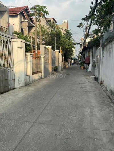 dãy trọ phường đông hưng thuận Q12 dt: 307m2
