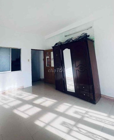 NHÀ XINH THOÁNG GIÓ,2P. NGỦ 1 TRỆT 1 LẦU, giá Bình dân ở 2-3ng đi làm