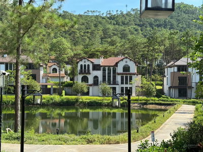 ĐỊNH CƯ NƯỚC NGOÀI BÁN CĂN BT SONG LẬP MẶT HỒ LƯNG NÚI GIÁ TỐT HƠN CDT 20% THANH XUAN VALLEY