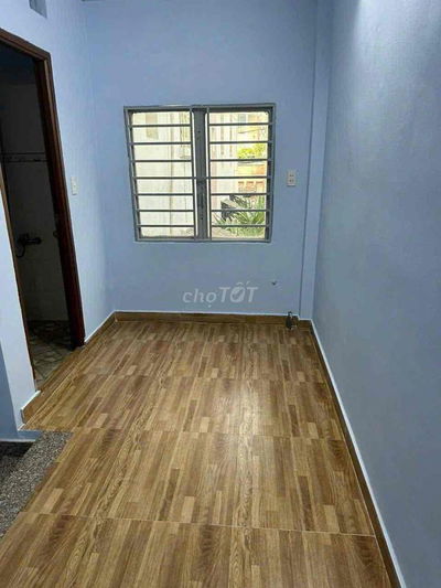 Cho Thuê nhà đường Độc Lập : 4 x 20 M : Có 2 Pn , 2 wc