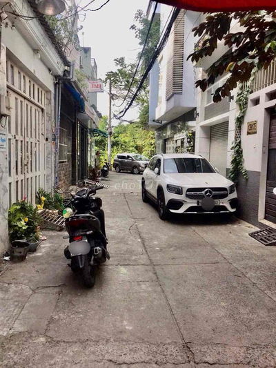 Hẻm Xe Tránh, Ngay Tân Sơn Nhì, 2 Tầng Đúc, 4 x 12 , hơn 5 tỷ xíu