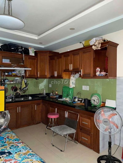 CHDV Dương Quảng Hàm gò vấp nhà 5 tầng 4mx17m giá 11,5 tỷ
