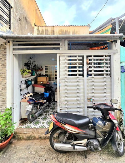 Bể Nợ bán gấp nhà Tân Xuân 6 - Hóc Môn, 104m2, Shr, 995 Triệu.
