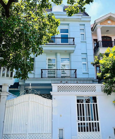 NHÀ MẶT TIỀN KHU K300 ĐƯỜNG B6 DT: 8X23M TRỆT 3 LẦU CHO THUÊ