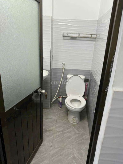 Phòng Vip có máy lạnh,toliet riêng
