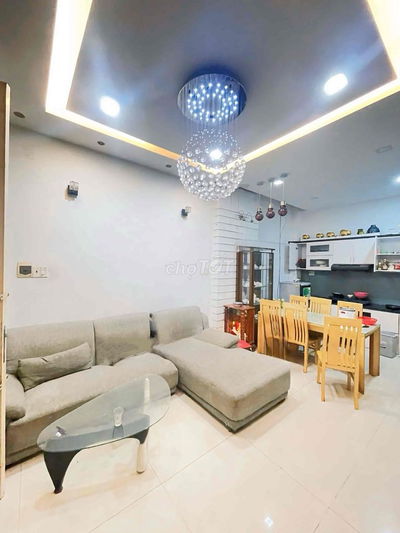 Nhà nguyên căn Gò Vấp hẻm xe hơi - 4 phòng ngủ máy lạnh