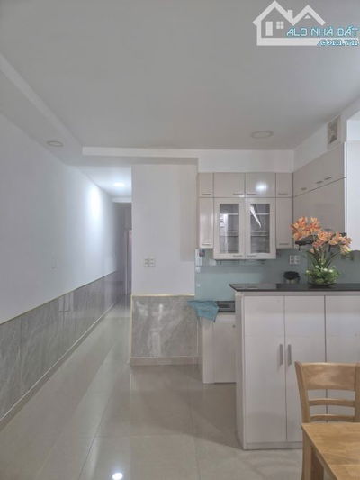 Hải Châu : MT sát chợ Hoà Cường. Nhà đầy đủ nội thất vào ở ngay. Chỉ 3.65 tỷ