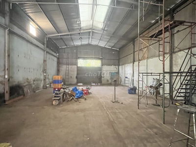 KHO XƯỞNG DĨ AN 250M2 ĐƯỞNG XE CÔNG CÓ 3 PHA