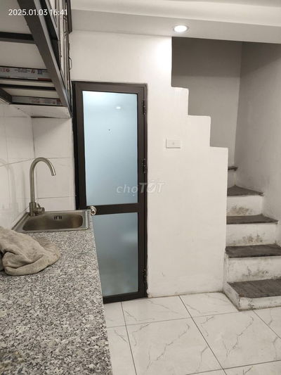Cần tiền bán gấp giá rẻ Đông Tác 11m/14m T2,3 tầng,mặt tiền 4m,1.57 tỷ
