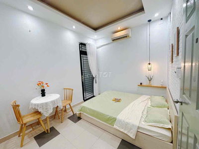 Cho Thuê Căn Hộ 1pn Tách Bếp Rộng Thoáng Full NT Ngay Ký Con Quận 1