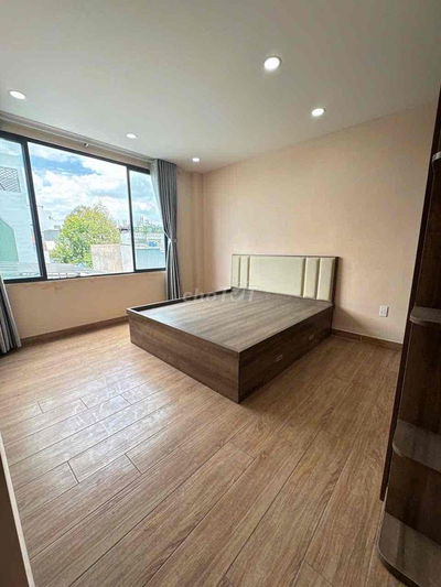 Studio giá rẻ