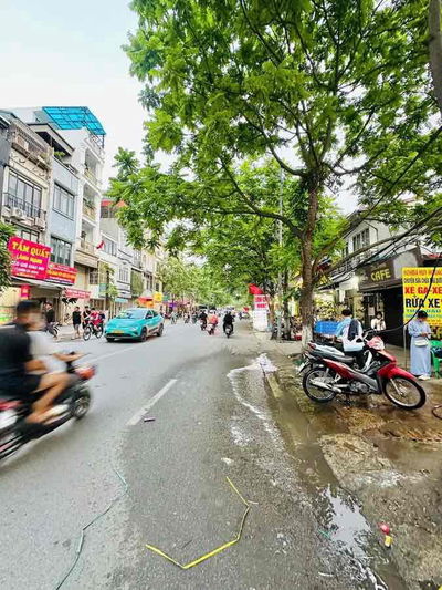 CẦN BÁN ĐẤT 2 MẶT PHỐ DƯƠNG VĂN BÉ MT 5,4m 66m