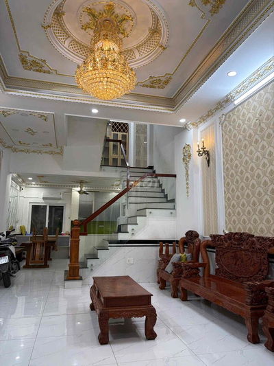 Bán Nhà Phố Cao Cấp - Khu An Ninh Văn Minh Đường 15