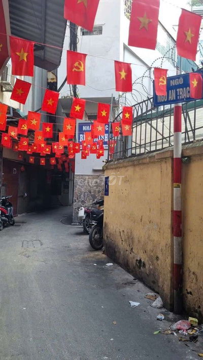 Bán nhà Ngõ An Trạch 2 phố Tôn Đức Thắng ngõ nông gần phố. Giá rẻ