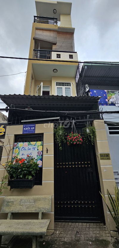 Nhà ở nguyên căn