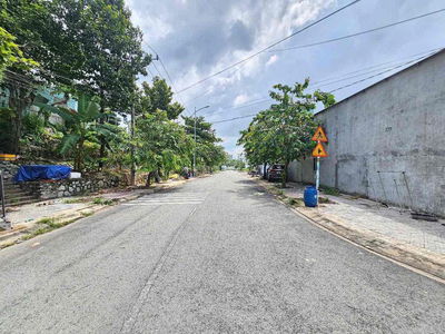 Đất mặt tiền 138m2 KDC Hố Lang, P Tân Bình , Tp Dĩ An