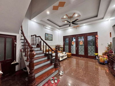 TRẦN CUNG - Ô TÔ VÀO NHÀ - DT 62M - MT 5M - 4 TẦNG DÂN XÂY