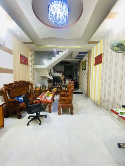 Nhà HXH 5m đường Linh Đông 100m2 ngang 4.5m 2 tầng 6,2 tỷ Thủ Đức