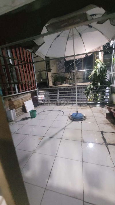 Cho thuê nhà nc/ quang trung p12 gv.dt 3.6 *14.1lau 2pn 2wc hẻm 3m