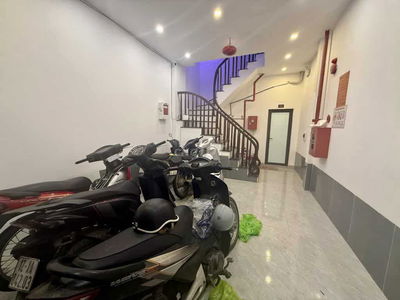 Bán Nhà Đền Lừ- thu 25tr/tháng– 38m²,7 P.ngủ, full nội thất,chỉ 7,5 tỷ