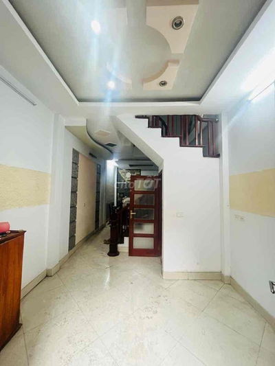 Trung Tâm Cầu Giấy 45m2 - 5 Tầng - Gần Phố - Ngõ Thông - Giá 9 Tỷ
